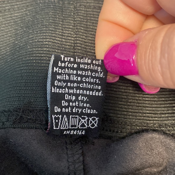 MeMoi High Waisted Morrison Snakeskin Legging - Picture 11 of 11